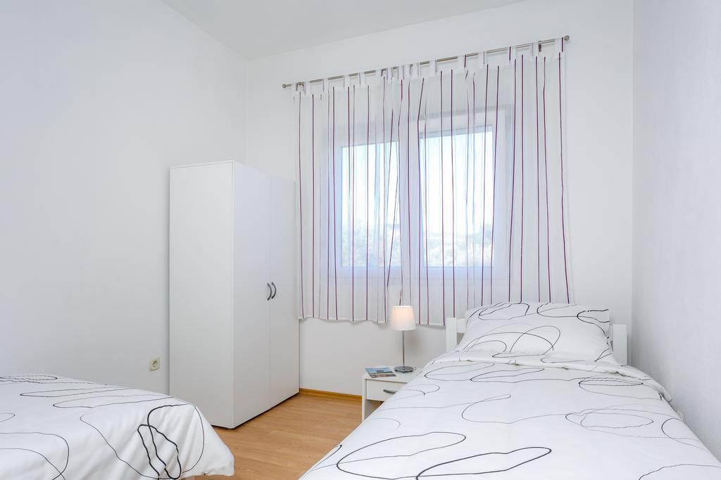 Holiday Home Iris Marina Dış mekan fotoğraf